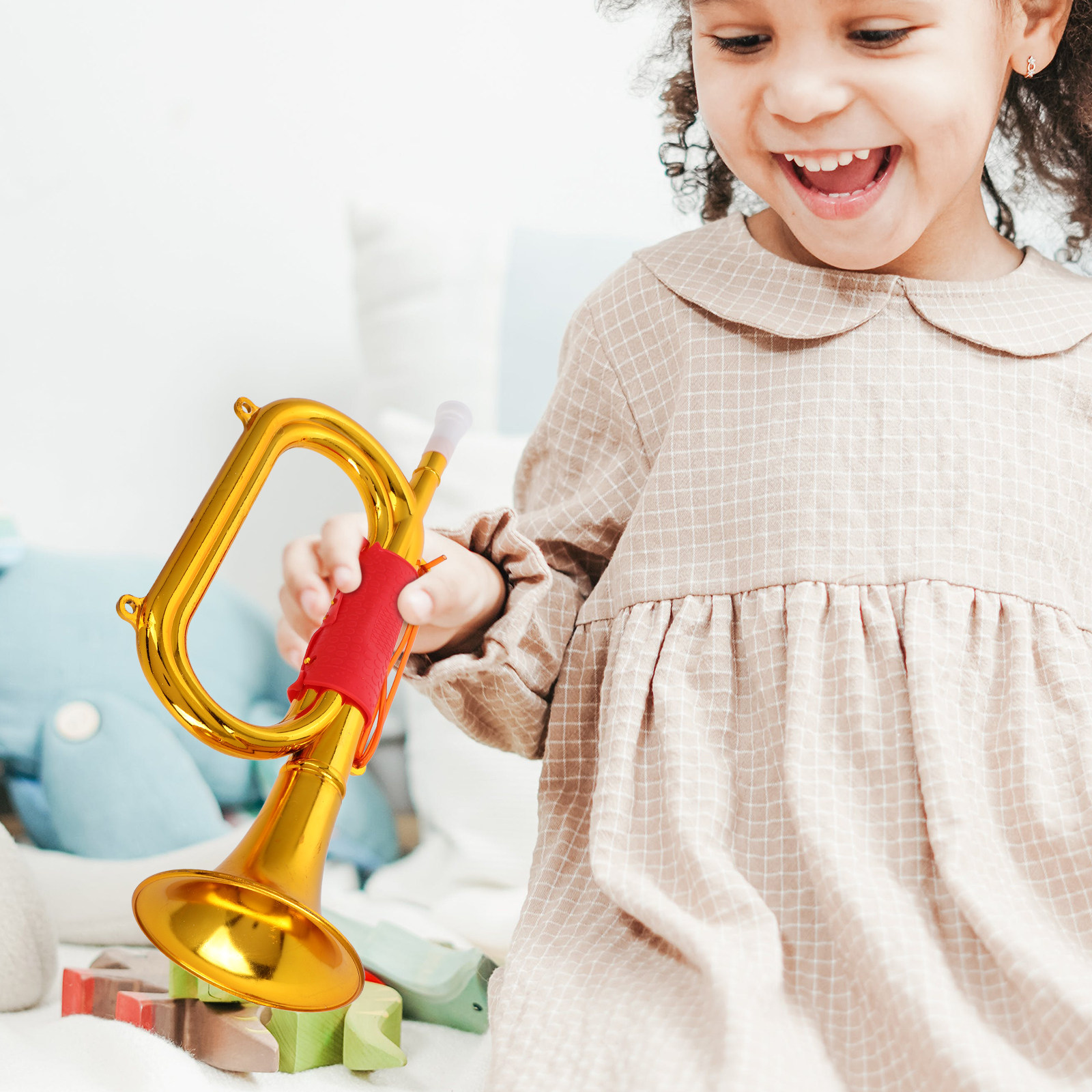 Golden Plastic Bugle for Child - đánh giá và giá Musical Instrument Bugle